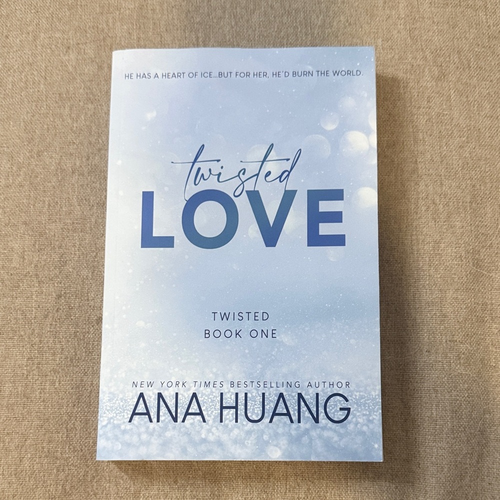 Book - Twisted Love by Ana Huang